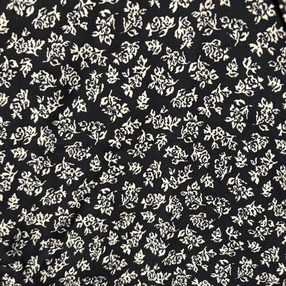LOFT Navy and White Patterned Blouse - like new - Picture 2 of 3